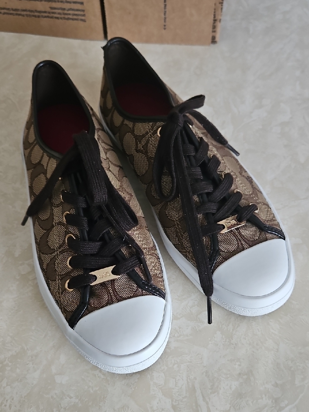 Coach Empire Outline Signature Canvas Sneaker, Size 9B. - Picture 2 of 13